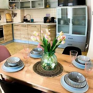 Station Seaside Apartment